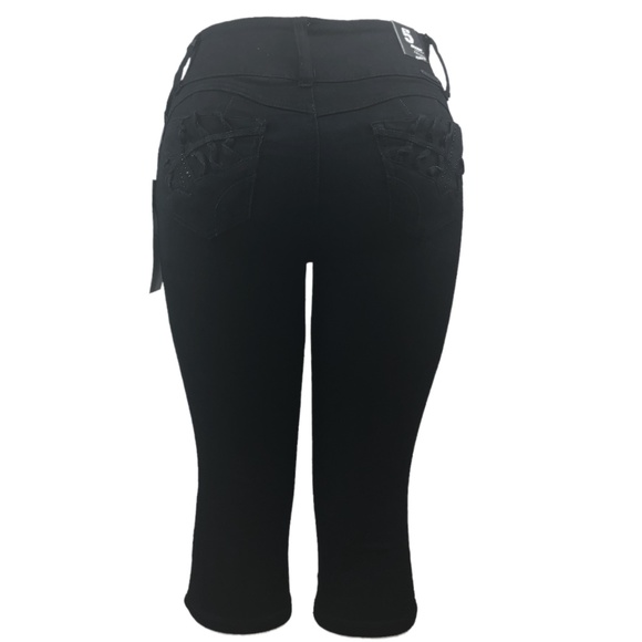 Women’s High Waist Stretchy & Curvy Skinny Capri - Picture 8 of 8